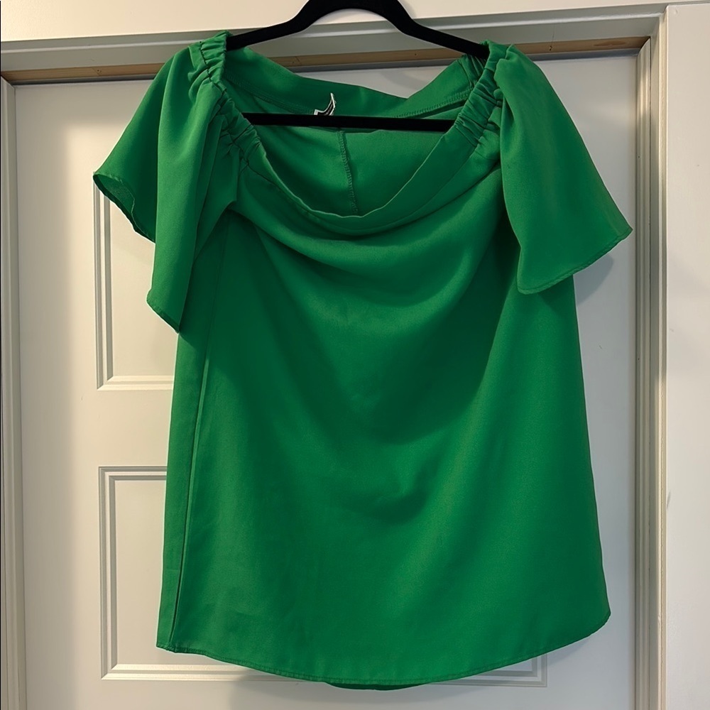 another story Green Ruched Blouse with Short Sleeves - Picture 2 of 10